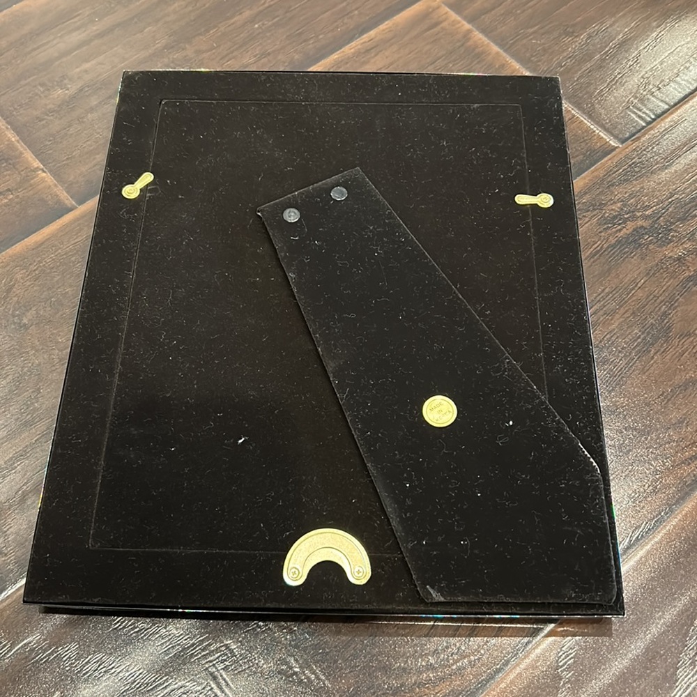 2 Picture frames for $20 - Picture 10 of 14